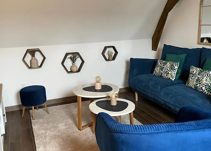 Grande chambre confortable